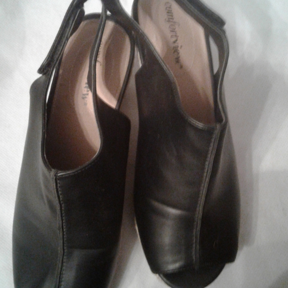 Comfort view Women Wedge Sandals 7 M,Black.